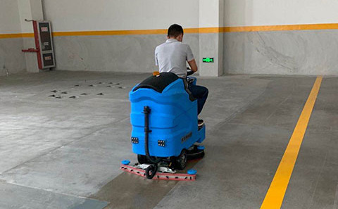 扬州洗地机，操作好洗地机离不开哪些正确的因素？