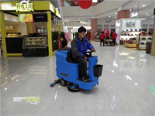 商场驾驶式全自动洗地机
