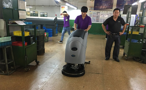 清洁行业十大品牌之优尼斯洗地机