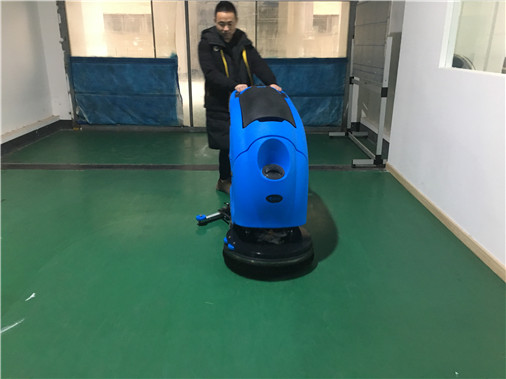 优尼斯洗地机