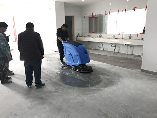 优尼斯手推式洗地机